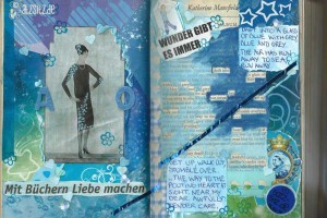 Upcycling Buch: das A&O klebt eine Collage mit Hidden Poem in ein Buch. Sehr blau.